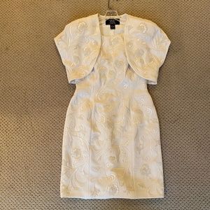 Carmen Marc Valvo dress/jacket, size 8, ivory